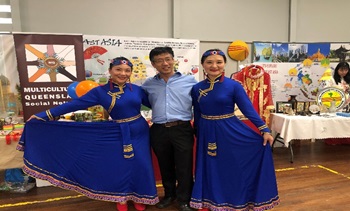2019-World-Cultural-Festival-dress
